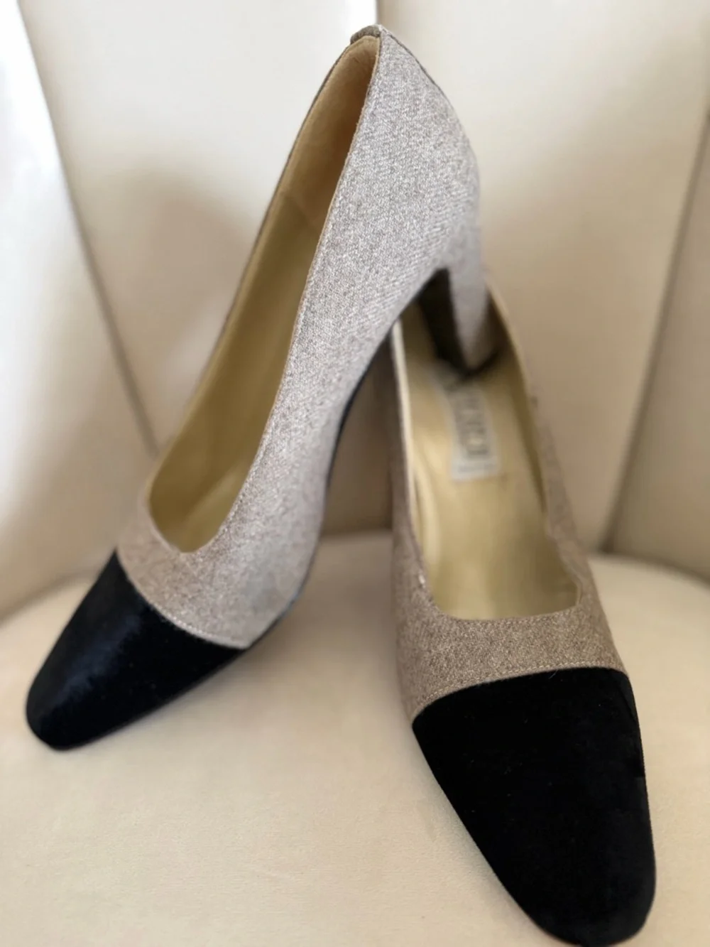 P. Verdi Vtg 90’s Bicolor Black Taupe Velvet Cap Toe Pumps Retro Heels Y2K 8.5